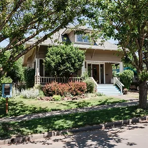 Southeast Comfy & Eclectic Craftsman Portland