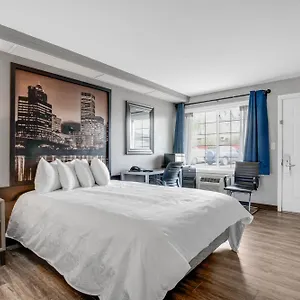 Executive Portland