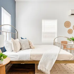 Collection - Vibes Getaway Near Burnside & Laurelhurst! Portland